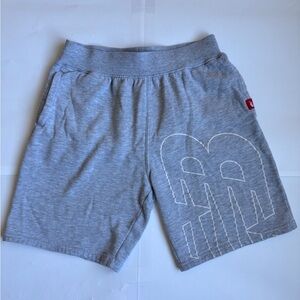 Boys New Balance Classic Athletic 
Cargo Shorts Gray/White Size Large